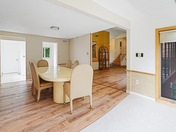 17 Crowningshield Dr, Paxton MA 01612