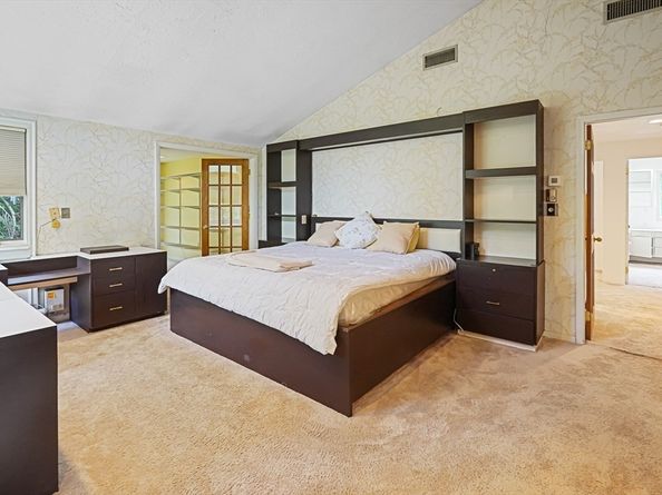 17 Crowningshield Dr, Paxton MA 01612