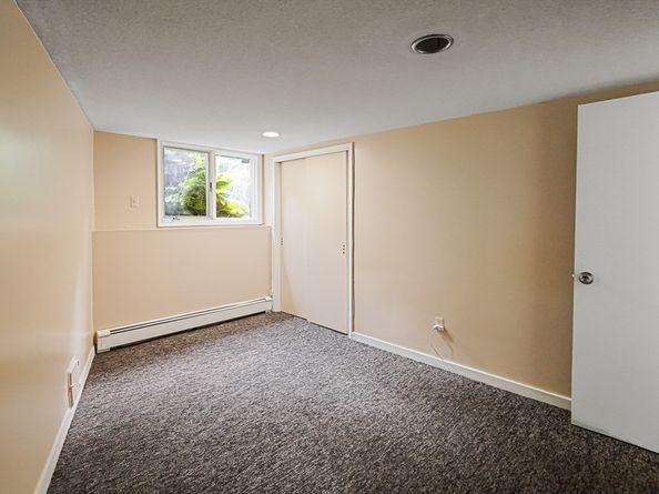 17 Crowningshield Dr, Paxton MA 01612