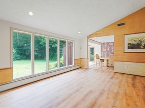 17 Crowningshield Dr, Paxton MA 01612