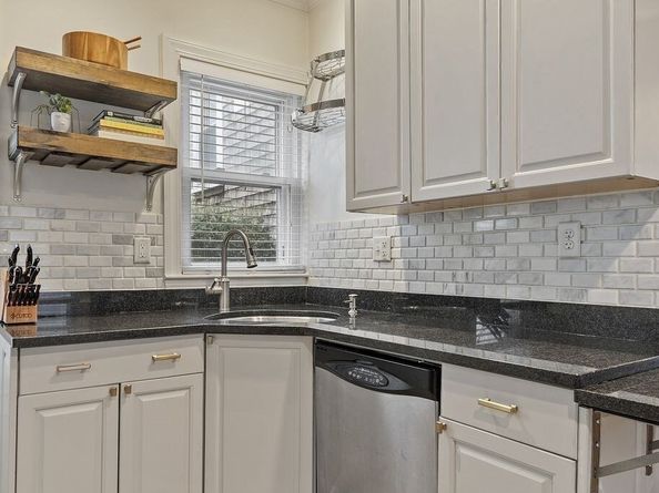 192 W 5th Street 1, Boston MA 02127