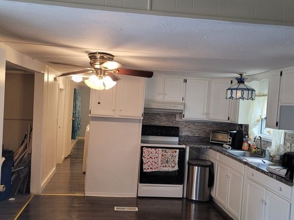 252 Newbury Street 71, Peabody MA 01960