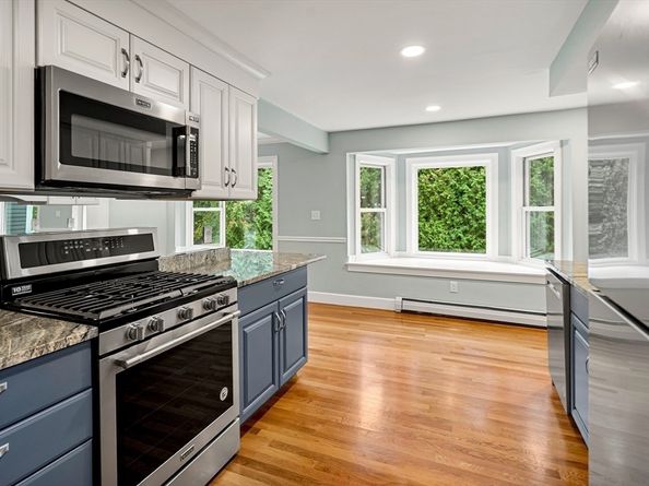 11 West Bradstreet Rqad, North Andover MA 01845