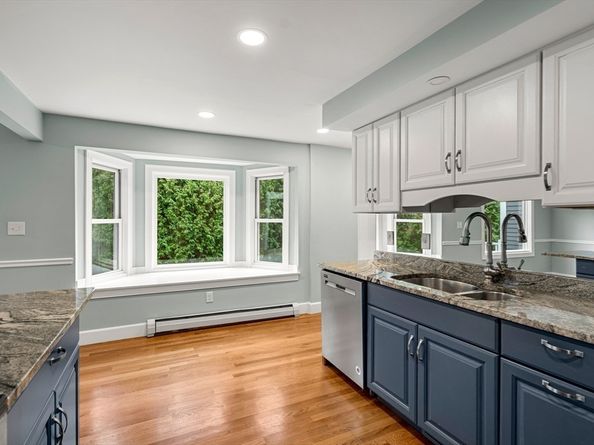 11 West Bradstreet Rqad, North Andover MA 01845