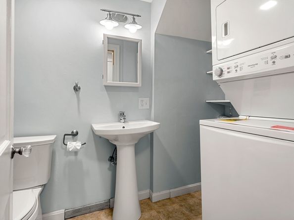 11 West Bradstreet Rqad, North Andover MA 01845