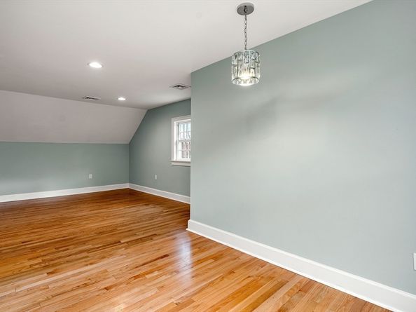 11 West Bradstreet Rqad, North Andover MA 01845