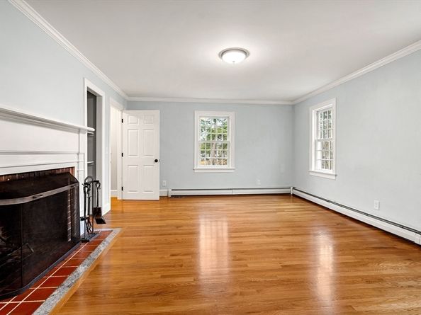 11 West Bradstreet Rqad, North Andover MA 01845