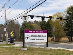 26 Walden Drive 4, Natick MA 01760