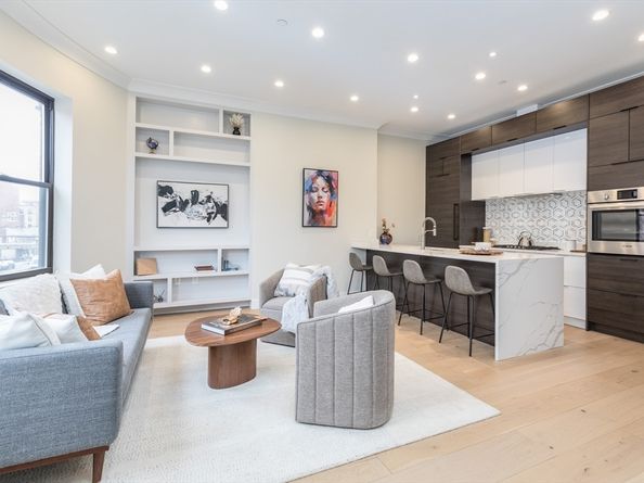 577 Massachusetts C, Boston MA 02118