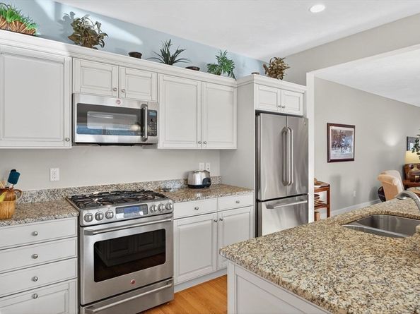 16 Rebeccas Landing 16, Plymouth MA 02360