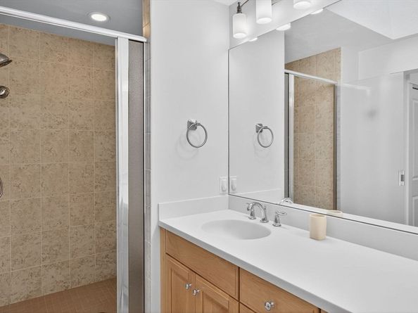 16 Rebeccas Landing 16, Plymouth MA 02360