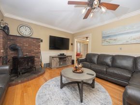 20 Elm Pl, Whitman MA 02382