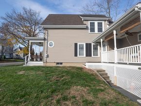 20 Elm Pl, Whitman MA 02382