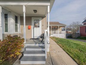 20 Elm Pl, Whitman MA 02382