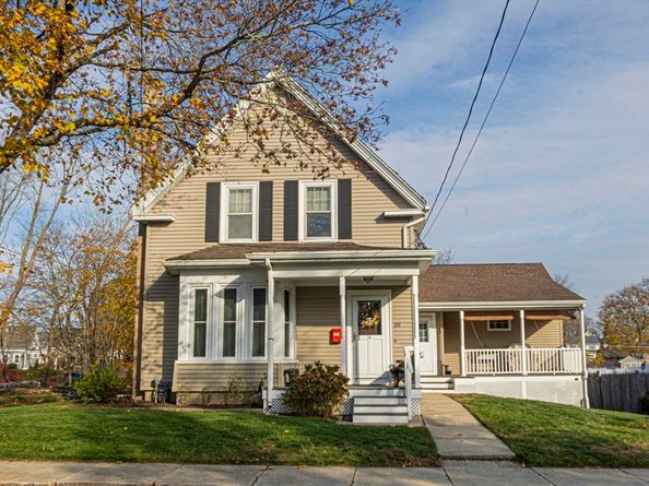 20 Elm Pl, Whitman MA 02382