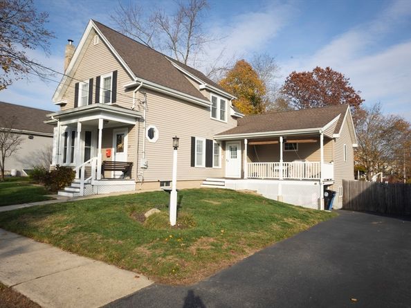 20 Elm Pl, Whitman MA 02382