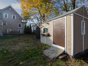 20 Elm Pl, Whitman MA 02382