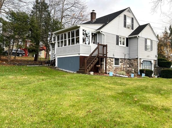 14 Beech Street, Southbridge MA 01550