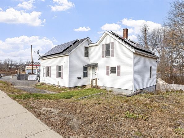 118 Spring St, Winchendon MA 01475