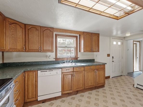 118 Spring St, Winchendon MA 01475