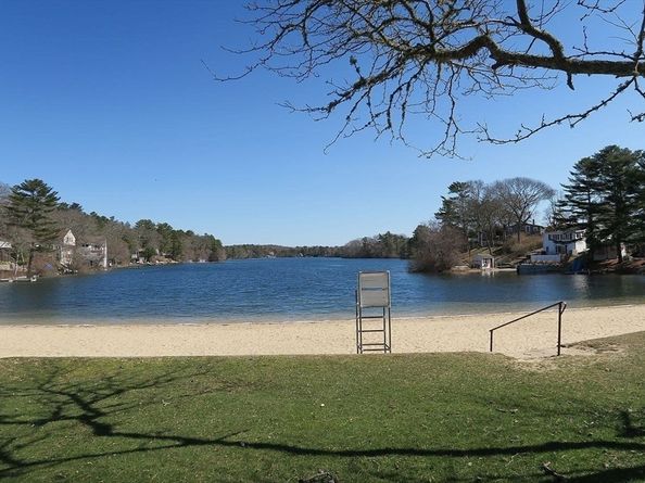 108 Lake Ave, Wareham MA 02538