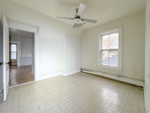 90 Albee St, Fitchburg MA 01420