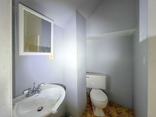 90 Albee St, Fitchburg MA 01420