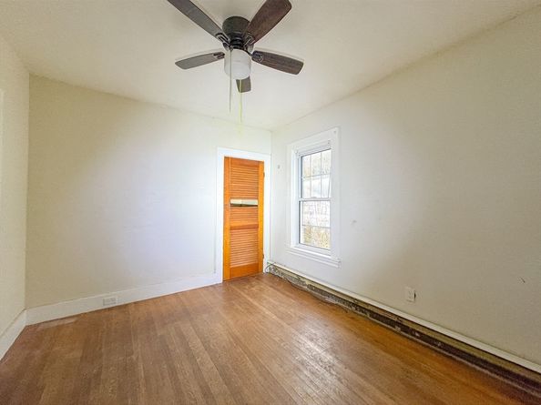 90 Albee St, Fitchburg MA 01420