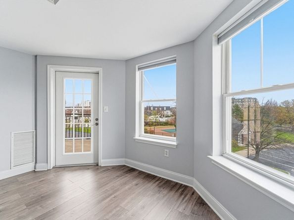 10 Seaport Dr 2311, Quincy MA 02171