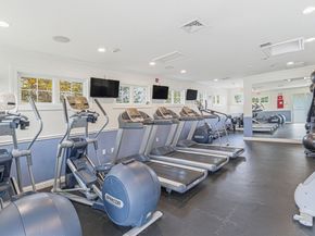 10 Seaport Dr 2311, Quincy MA 02171