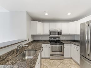 10 Seaport Dr 2311, Quincy MA 02171