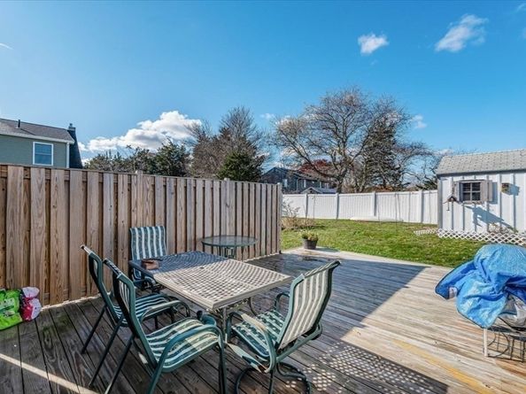 65 Hilltop Ave, Plymouth MA 02360