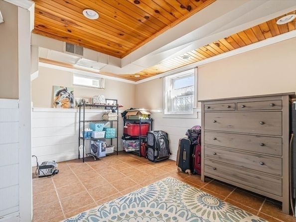 65 Hilltop Ave, Plymouth MA 02360