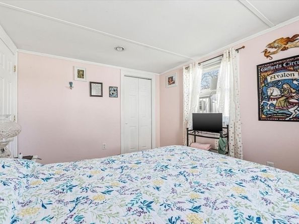 65 Hilltop Ave, Plymouth MA 02360