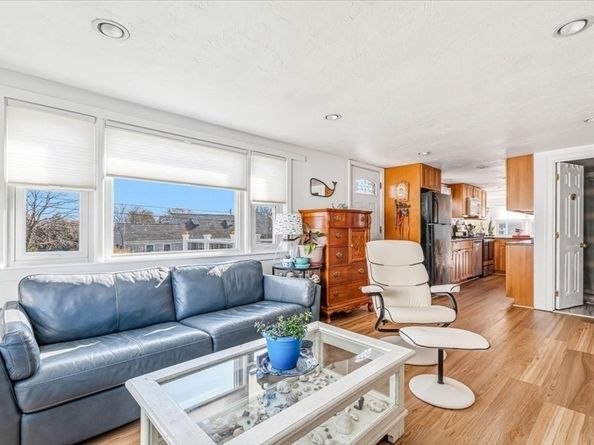 65 Hilltop Ave, Plymouth MA 02360