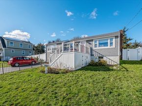 65 Hilltop Ave, Plymouth MA 02360