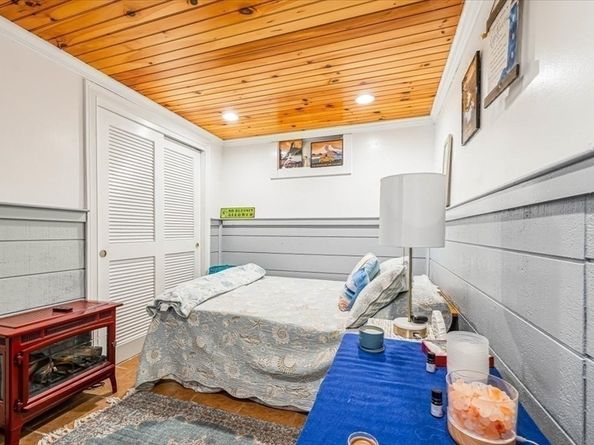 65 Hilltop Ave, Plymouth MA 02360