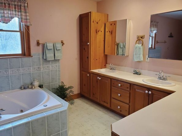 64 Arch Street, Westborough MA 01581