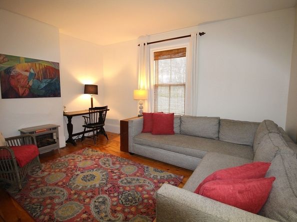 1 Hill St 1, Newburyport MA 01950