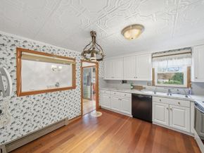 12 Cassidy Drive, Woburn MA 01801