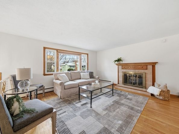 12 Cassidy Drive, Woburn MA 01801