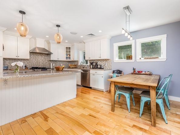 15 Lindsey Street, Marblehead MA 01945