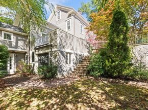 126 Summer 126, Watertown MA 02472