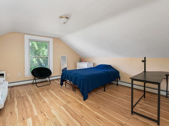 126 Summer 126, Watertown MA 02472