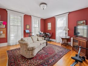 126 Summer 126, Watertown MA 02472