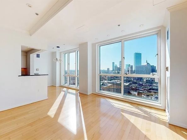1 Nassau St 2210, Boston MA 02111