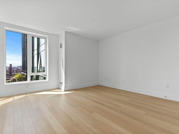 380 Harrison Ave 1005, Boston MA 02118