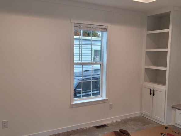 286 Newbury 110, Peabody MA 01960