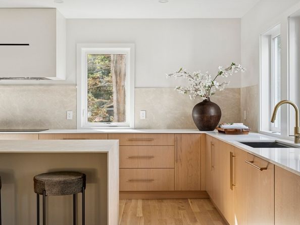 873 Chestnut Street, Newton MA 02468