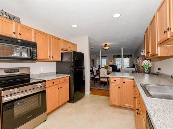 17 Carleton St 17, Wareham MA 02558